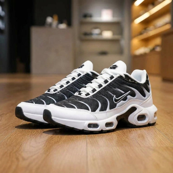 Nexus Carbon Air-Flow Trainers