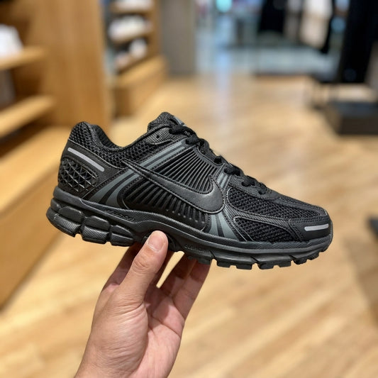 Nike Zoom P6000 - Black | حذاء رياضي رجالي - أسود