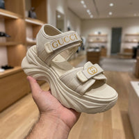 Brio Slips