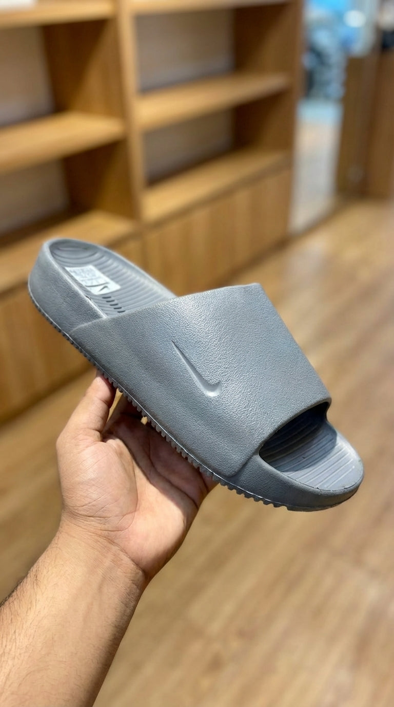 Nike Calm Slide - Silver | شبشب - فضي