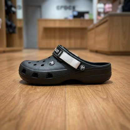 Crocs Classic Turbo-Strap Clog - Black | قبقاب - أسود