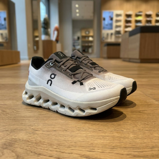 On Running Horizon Hiking Shoe - Brown White | حذاء مشي جبلي رجالي - بني وأبيض