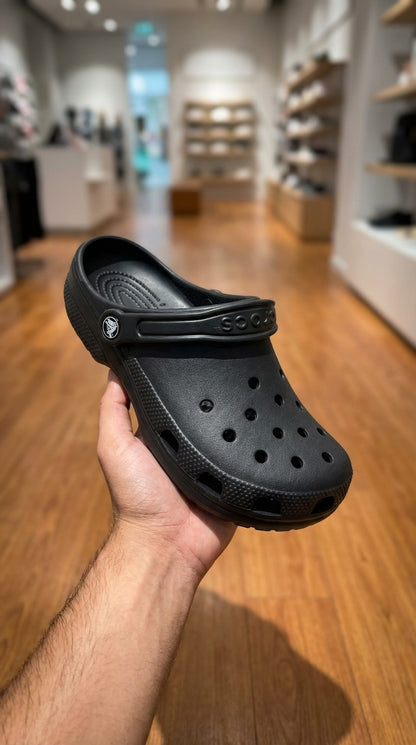 Crocs Classic Clog - Black | قبقاب - أسود