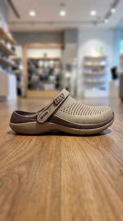 Cros Literide 360 Clogs- Brown | قبقاب - بني