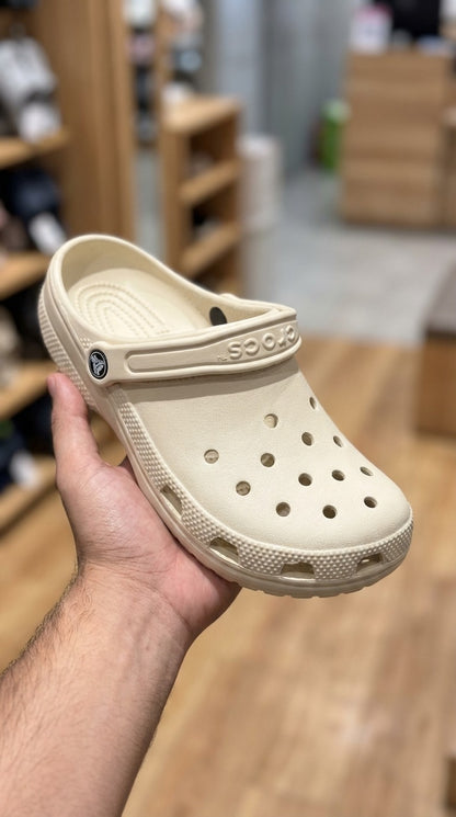 Crocs Classic Clog - Beige | قبقاب - بيج