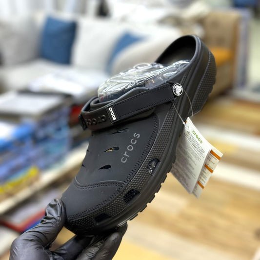 Crocs Classic Yukon Vista II Clog - Black | قبقاب - أسود